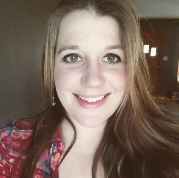 Meet your Posher, Ashley - Picture 1 of 1